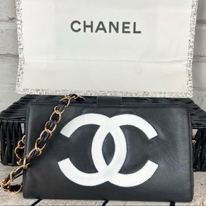 CHANEL leather wallet crossbody on chain